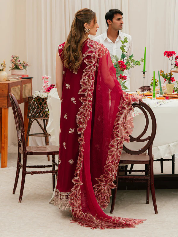 Allenura-By-Mahnur-Luxury-Lawn-24-REVERIE