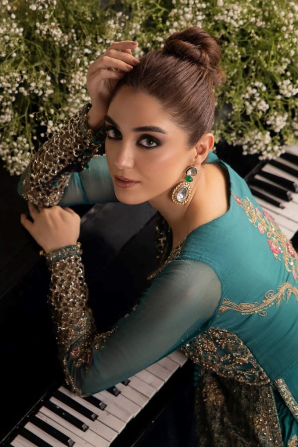 Florida-Pakistani-Bridal-Collection-Charizma-Dastaan-E-Jashan