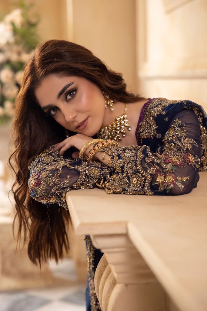 Atlanta-Pakistani-Bridal-Collection-Charizma-Dastaan-E-Jashan